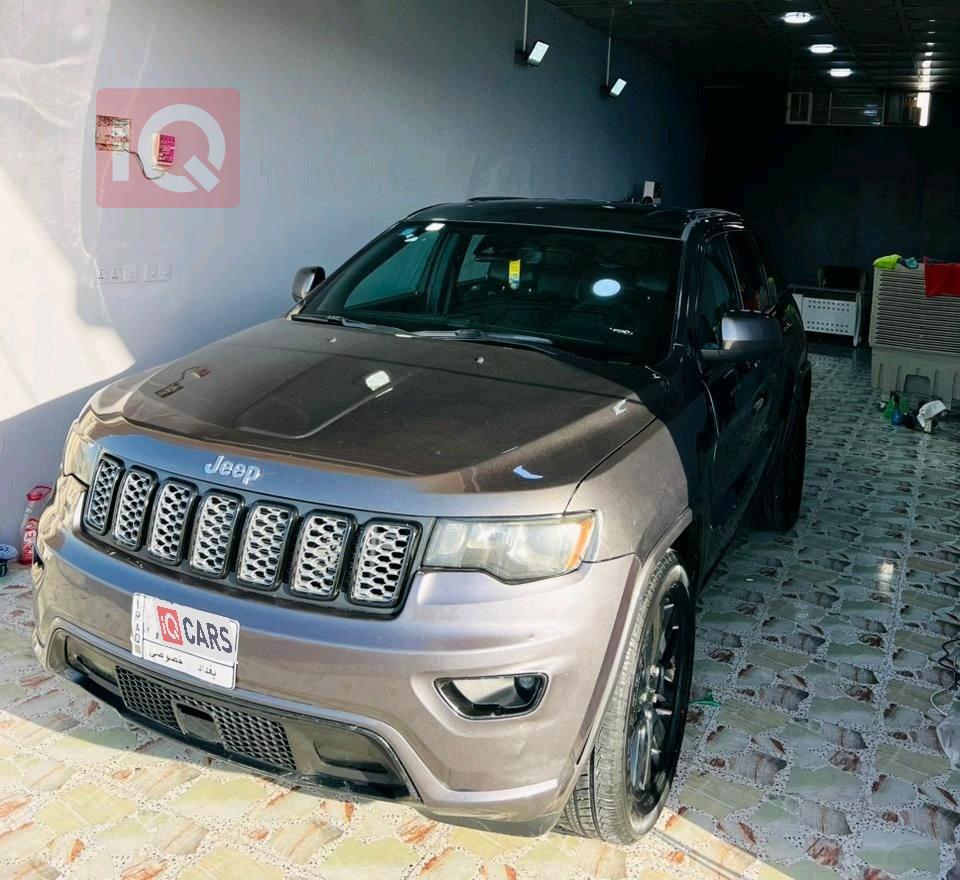 جيب جراند شيروكي